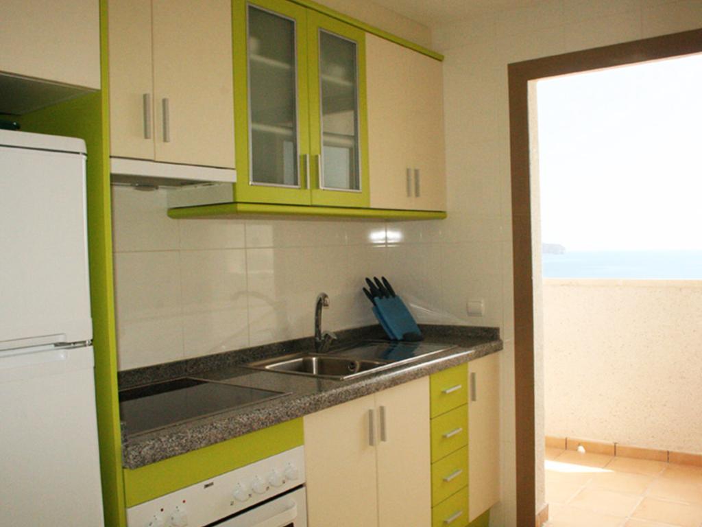 Apartamentos Esmeralda Suites Unitursa Кальпе Номер фото