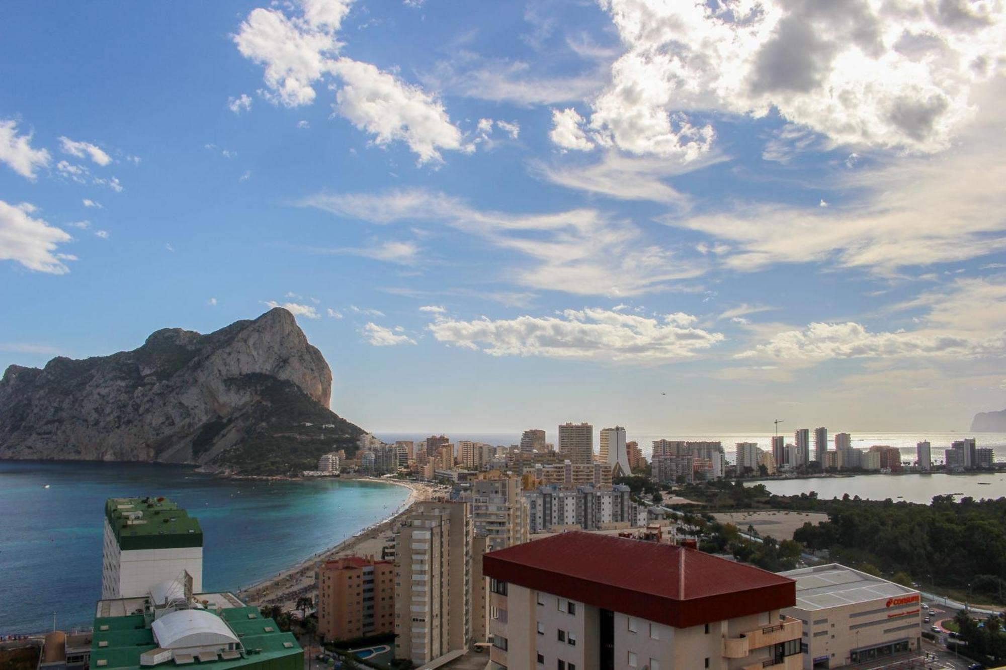 Apartamentos Esmeralda Suites Unitursa Кальпе Екстер'єр фото